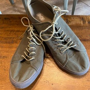 MENS SNEAKERS SIZE 11